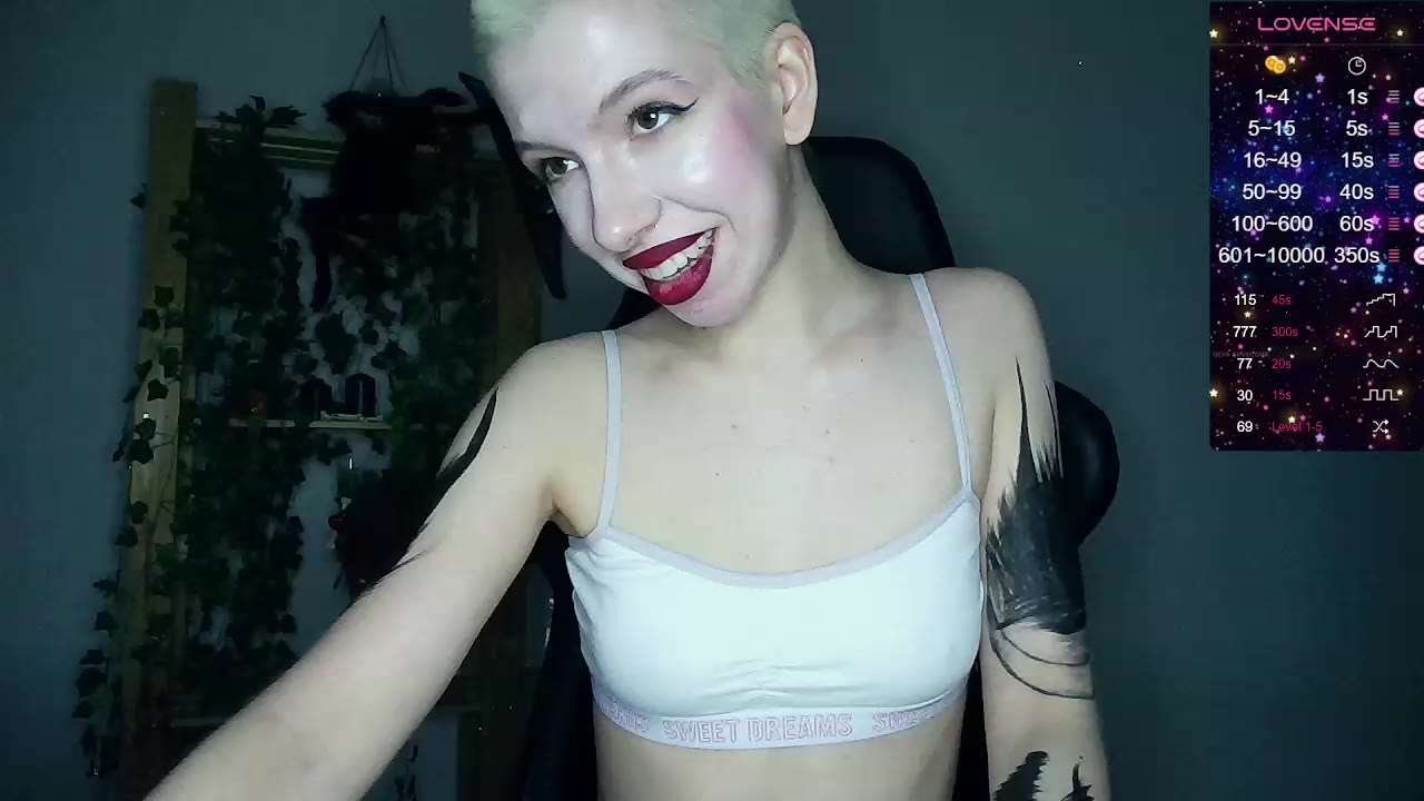 buzzed blond suck bbc sloppy drool - 視頻由 cruellagoth666 主播提供