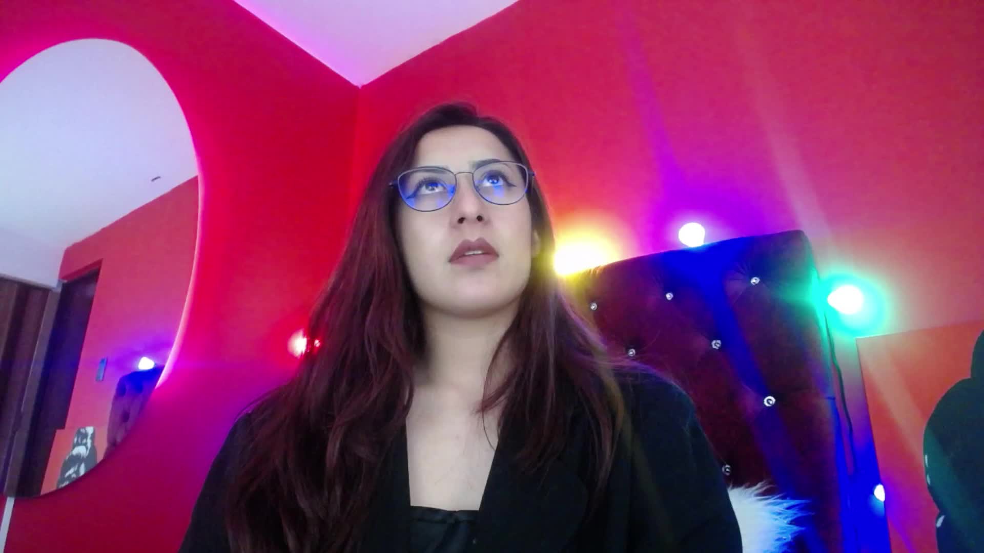 domination small - Vídeo de Scarlett_Sen, modelo de vídeos