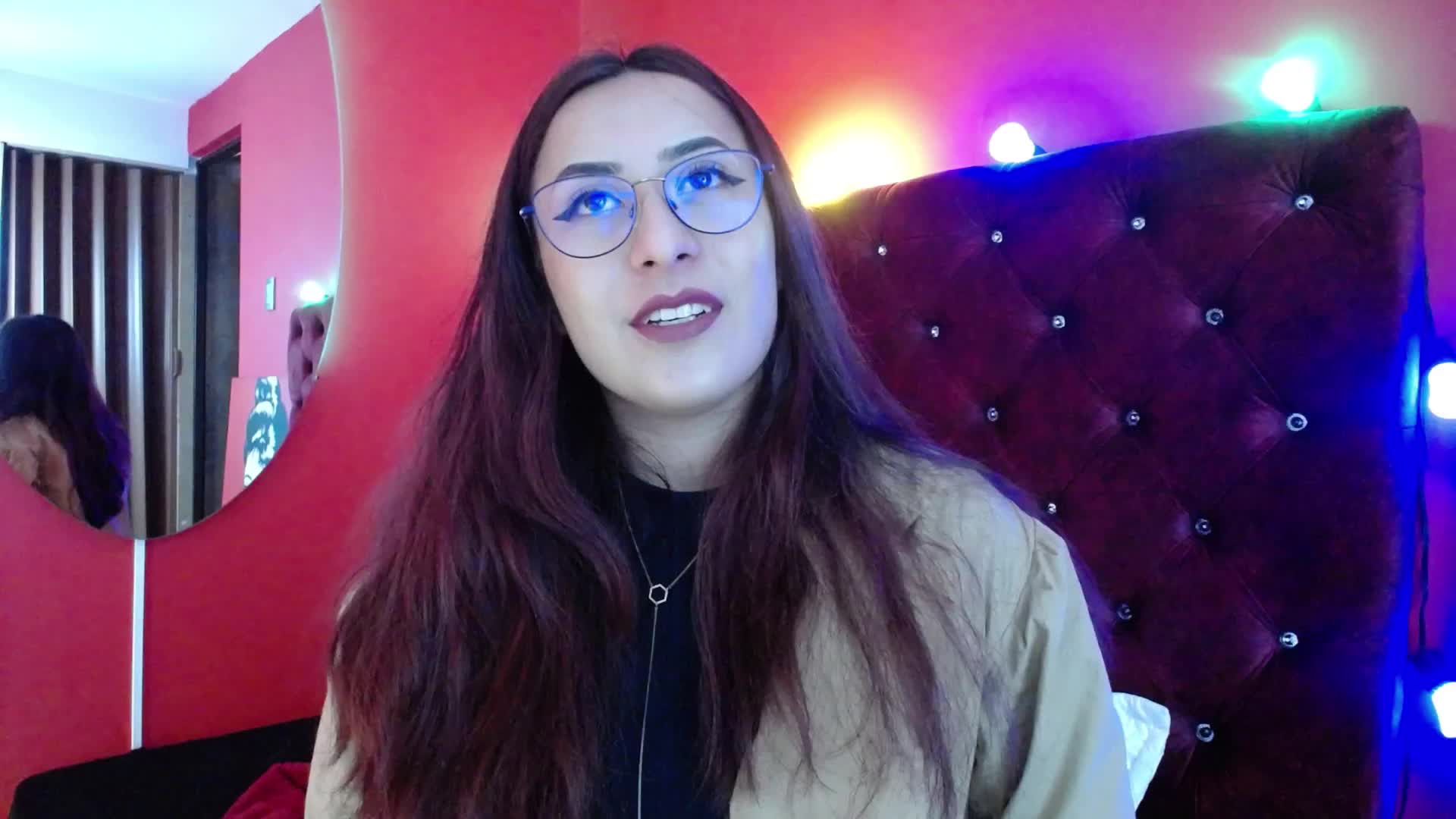 Making you my slut and fucking you till cum and make you clean the mess - Vídeo de Scarlett_Sen, modelo de vídeos