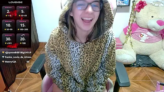 [23 Feb 01:52] Private Show - відео від вебкаммоделі Maggie_Fox3