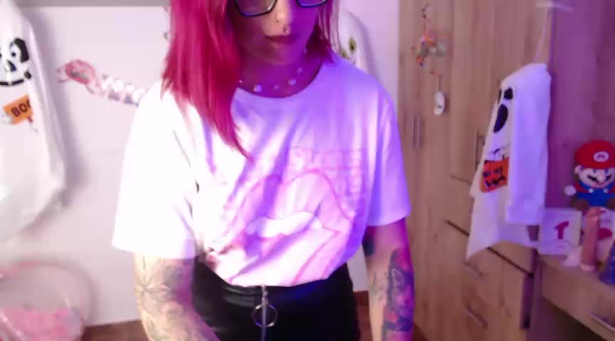 [19 Oct 12:52] Private Show - video by miahot20 cam model