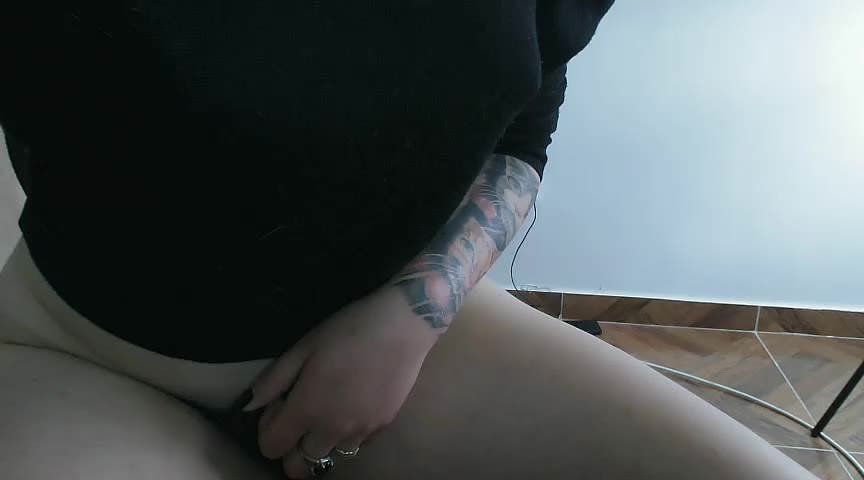 [14 Jun 08:32] Private Show - video by miahot20 cam model