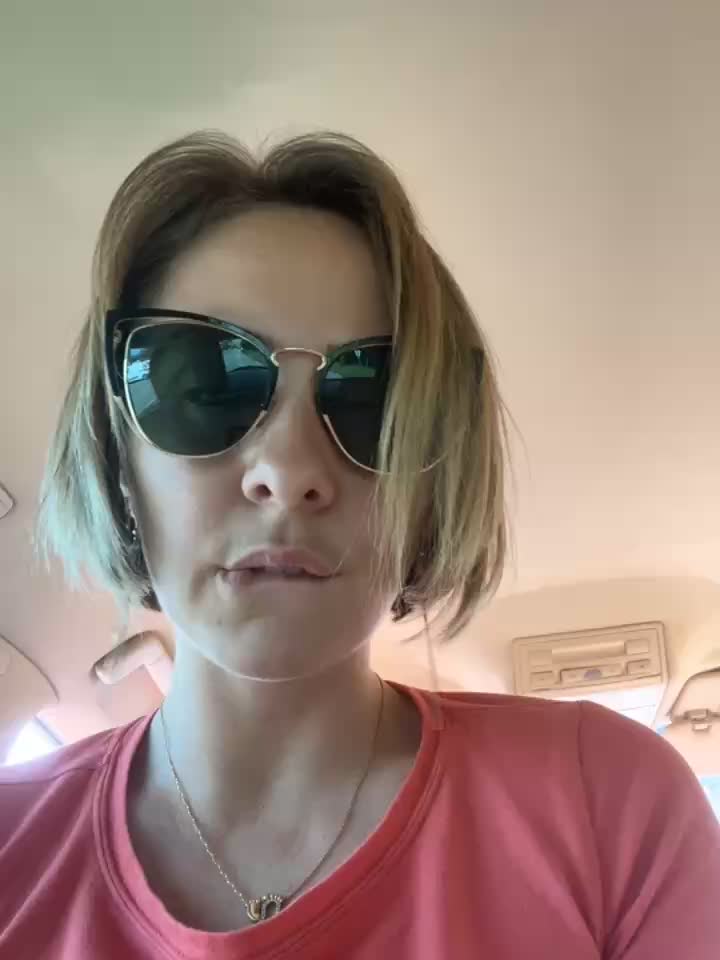 cum show in car - video HornyNalia kameramallilta