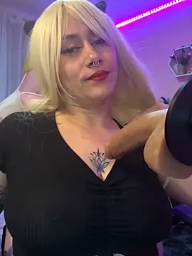 I fuck my throat and all my saliva is in my tits - video by Luna_Paris_ cam model