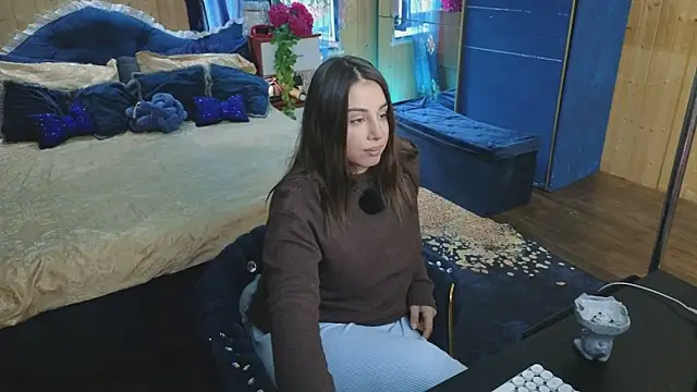 feet doggy - video by VanessaDoyle cam model