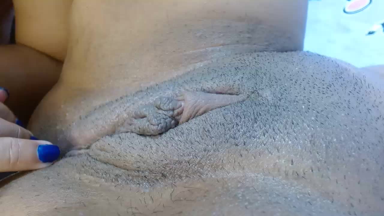 [11 Mar 19:24] Private Show bite  in pussy Mia and lick ass - Vídeo de sweet_morbid_hot