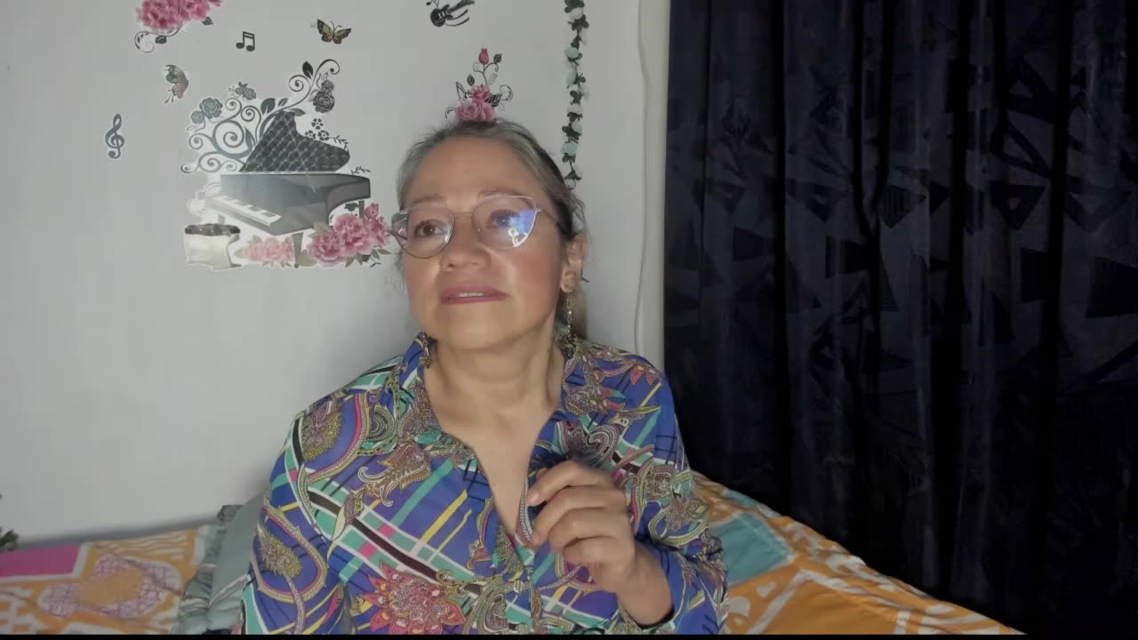 [8 Apr 19:56] Private Show - відео від вебкаммоделі anthonela_mature_