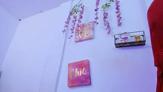 [18 May 08:00] Private Show