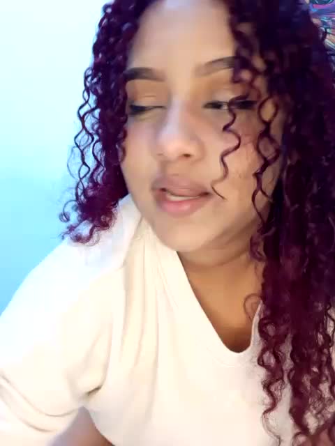 [9 Jan 19:54] Private Show - video by isabela-and-her-friends cam model