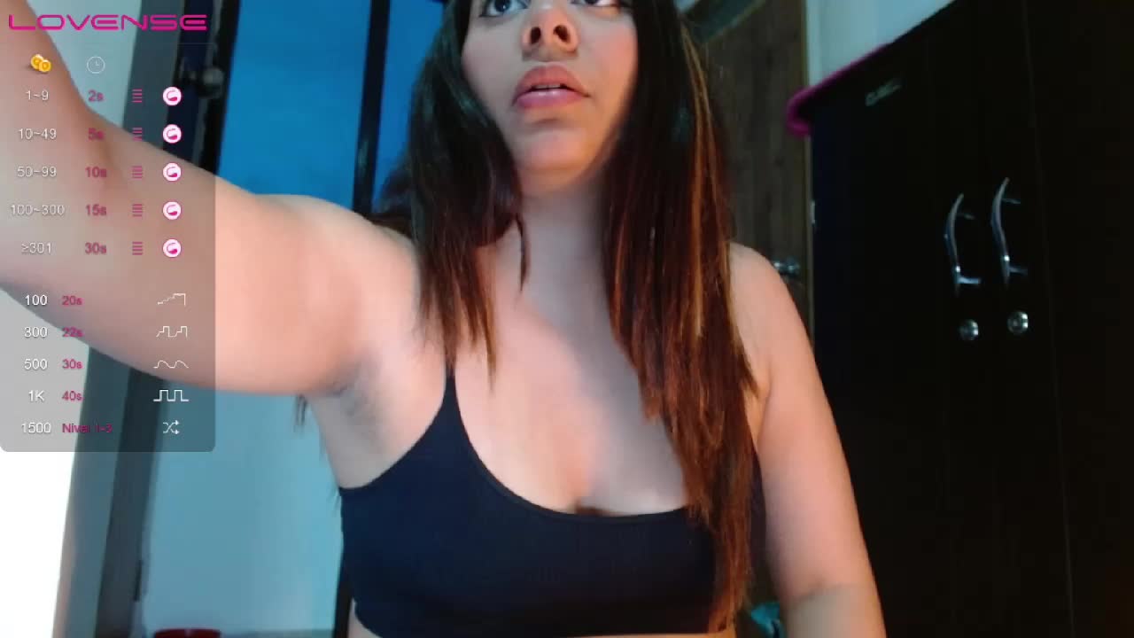 Show - isabela-and-her-friends主播的视频