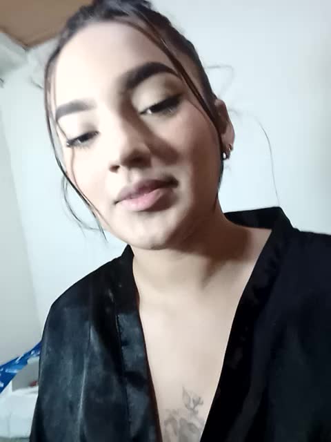 Show - isabela-and-her-friends主播的视频