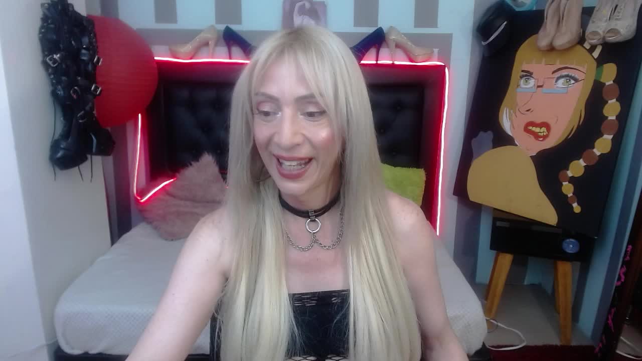 hummm hard - elena_evans 캠 모델의 동영상