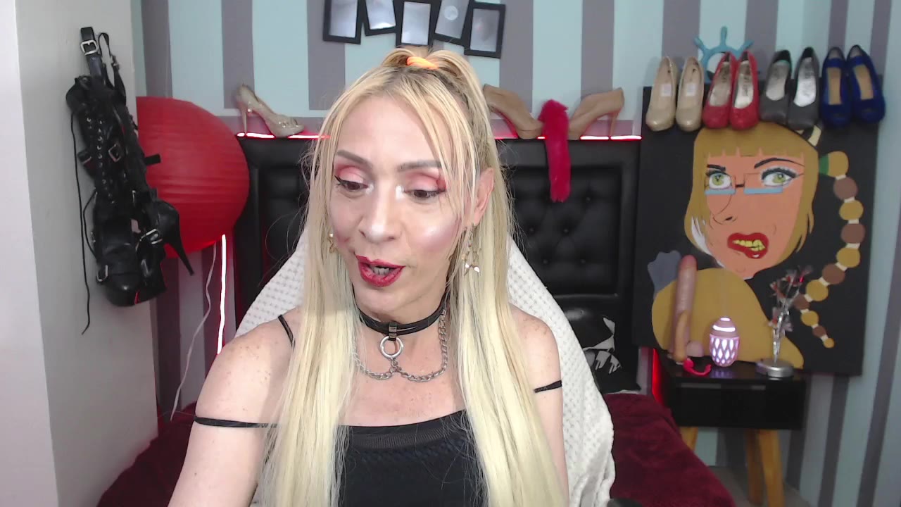 flirty elena - elena_evans 캠 모델의 동영상