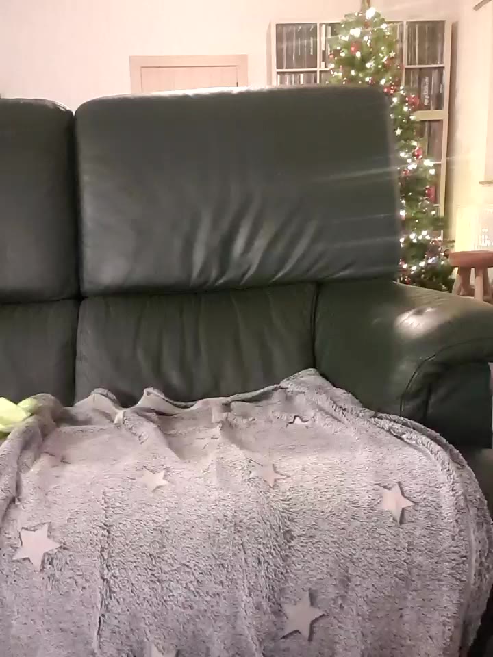 private show swimsuit, dildo blowjob－カメラキャストのbetsybitch12の動画