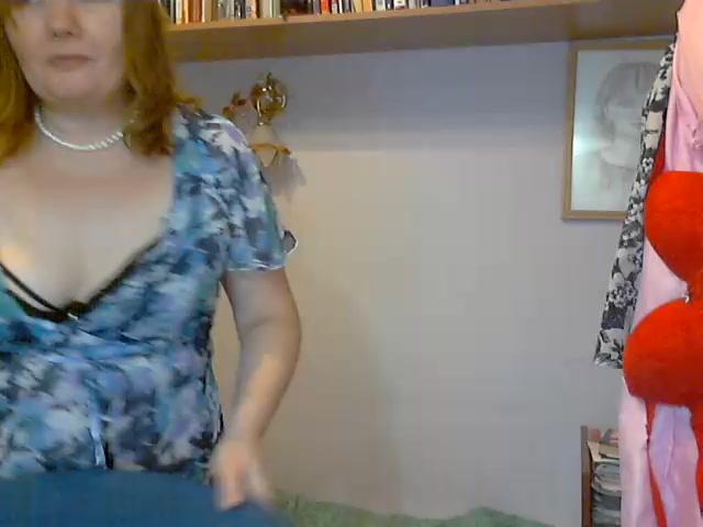 [19 Nov 18:06] Private Show - vídeo de la modelo de cam Lusi-777