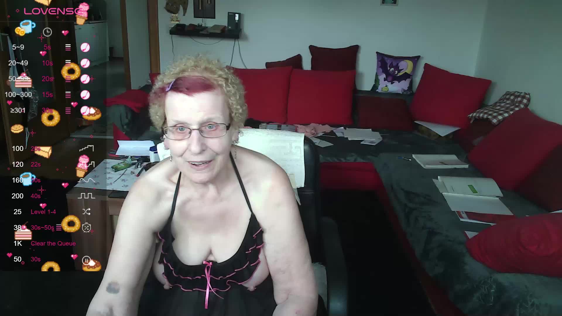 [17 Mar 12:32] Private Show– HeisseomaOriginal kameramodell videója