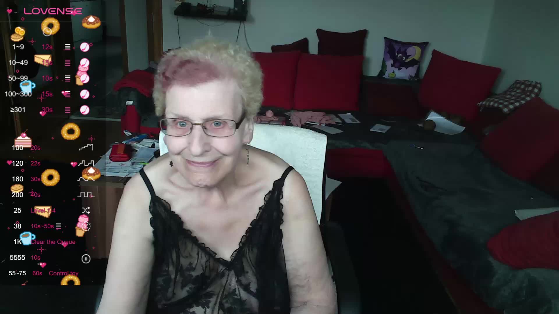 [5 Jun 09:46] Private Show– HeisseomaOriginal kameramodell videója