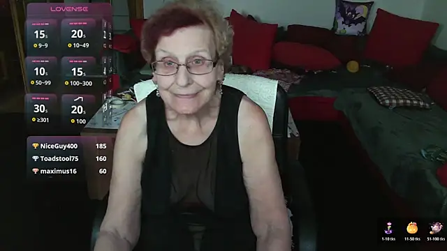 [31 Oct 15:56] Private Show - video by HeisseomaOriginal cam model