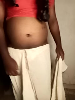 Cum in saree