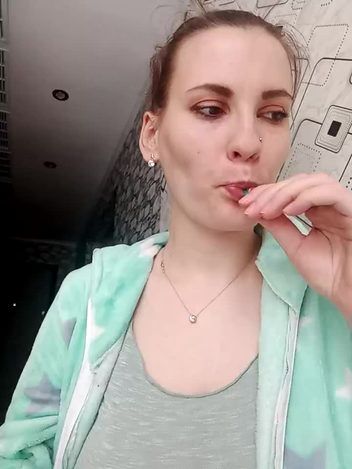 [26 Apr 12:46] Private Show - video Jessie_Lust kameramallilta