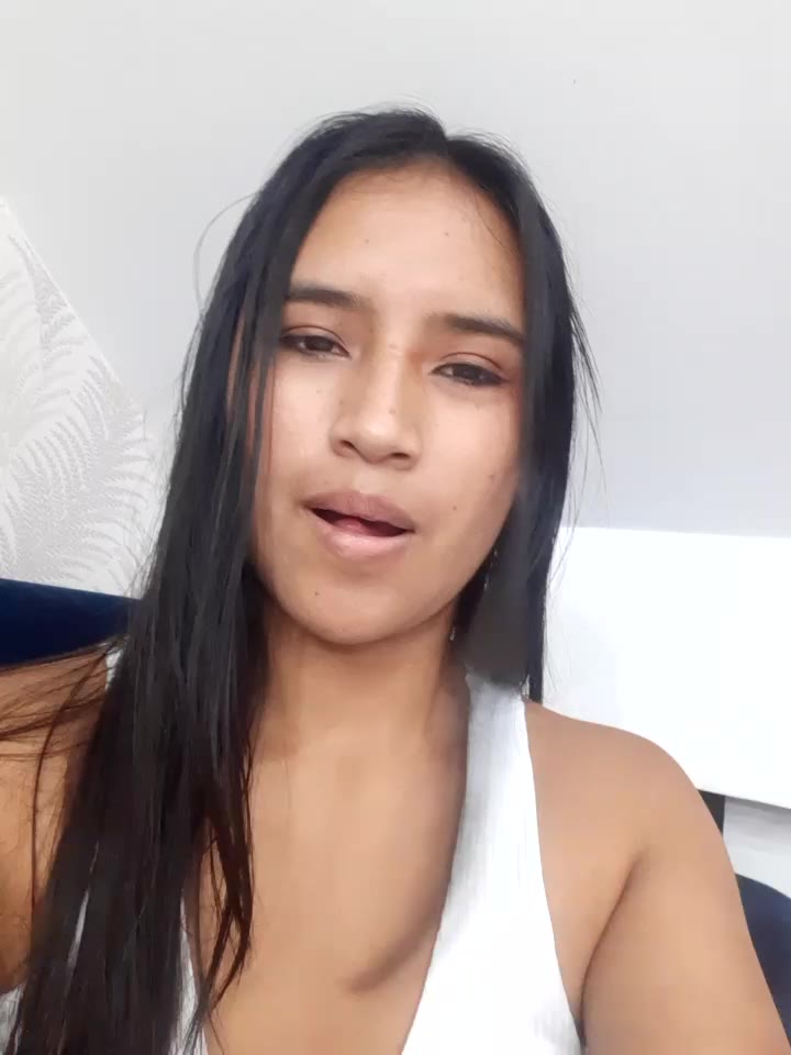 two toys in me - video by VeraSimpson cam model