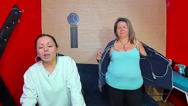 open ass and suck titis - Vídeo de lesbiancuple, modelo de vídeos