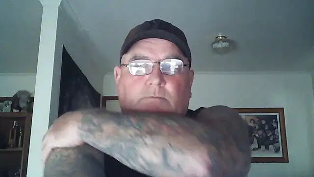 Arse n pussy - video by KINKYBLUEYES69 cam model