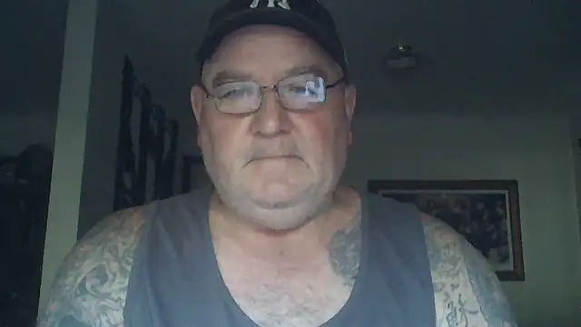 HALF AN HOUR KUM SHOW - video by KINKYBLUEYES69 cam model