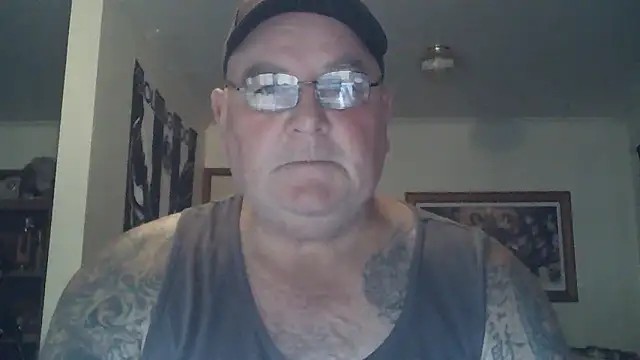 FOR THE COCK N FOOTLOVERS - video by KINKYBLUEYES69 cam model