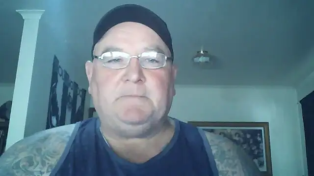 huge cock play prekum yummmm - vídeo de KINKYBLUEYES69 modelo de câmara