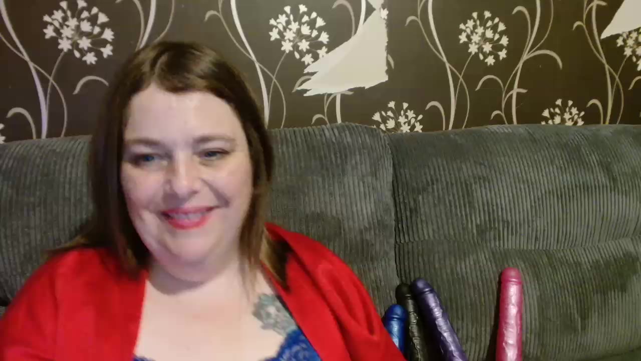 [28 Aug 00:31] Private Show - Getting down and dirty with Dirty Burty - video by HousewifeMilf_Courtney cam model