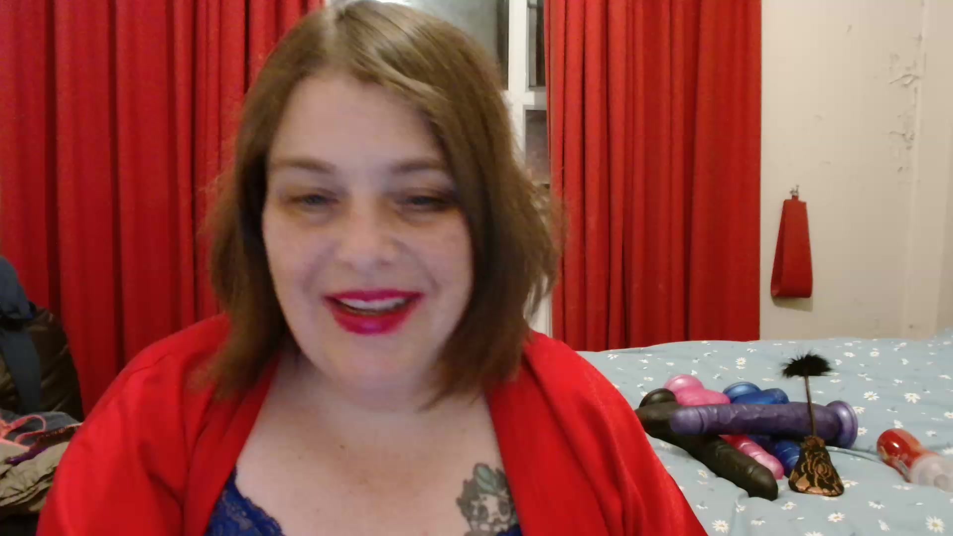 [30 Sep 23:03] Private Show - video by HousewifeMilf_Courtney cam model
