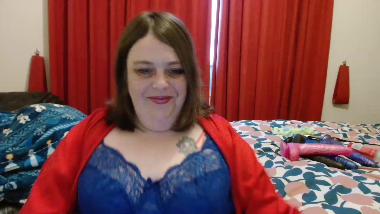 Private Show - video by HousewifeMilf_Courtney cam model