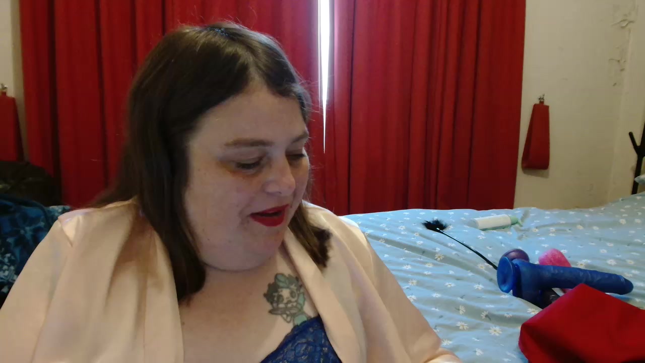 Private Step show - video by HousewifeMilf_Courtney cam model
