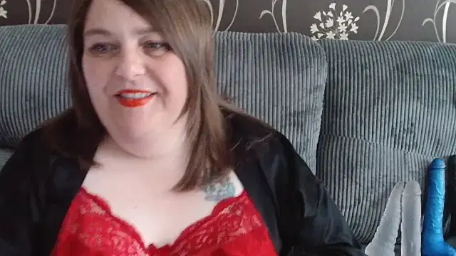 [8 Aug 12:05] Private Show - Naughty - video by HousewifeMilf_Courtney cam model