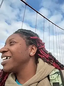 [4 Nov 09:59] Public Show - video oleh model kamera markquanna