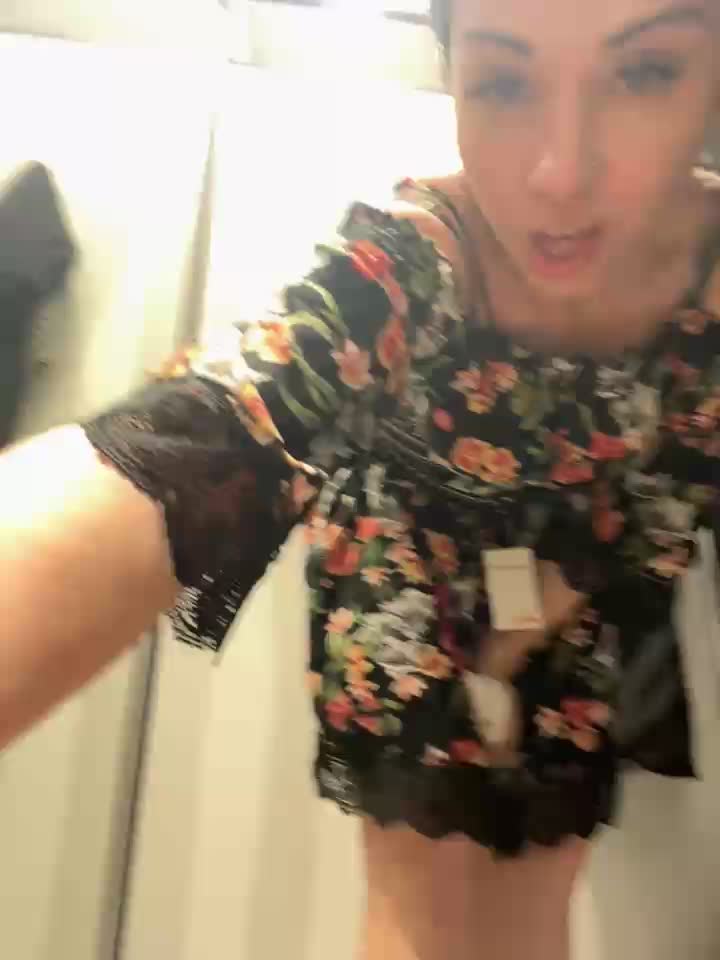 [18 Jun 18:49] Private Show - Vídeo de CrazzyChicks, modelo de vídeos