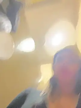 🔥Very cool dirty plentiful squirt in public🔥 - Video von CrazzyChicks Cam-Model