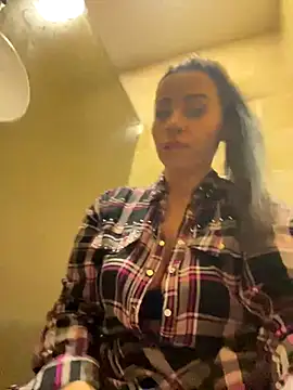 Sit on your face and cum in your mouth - Video von CrazzyChicks Cam-Model