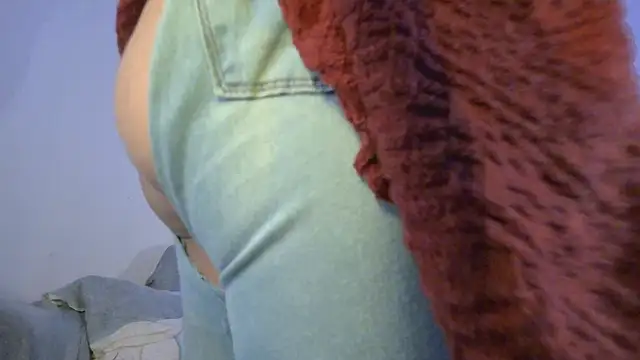 Strip- Tease with Change of CLOTHES - video by Lilmuh_ cam model