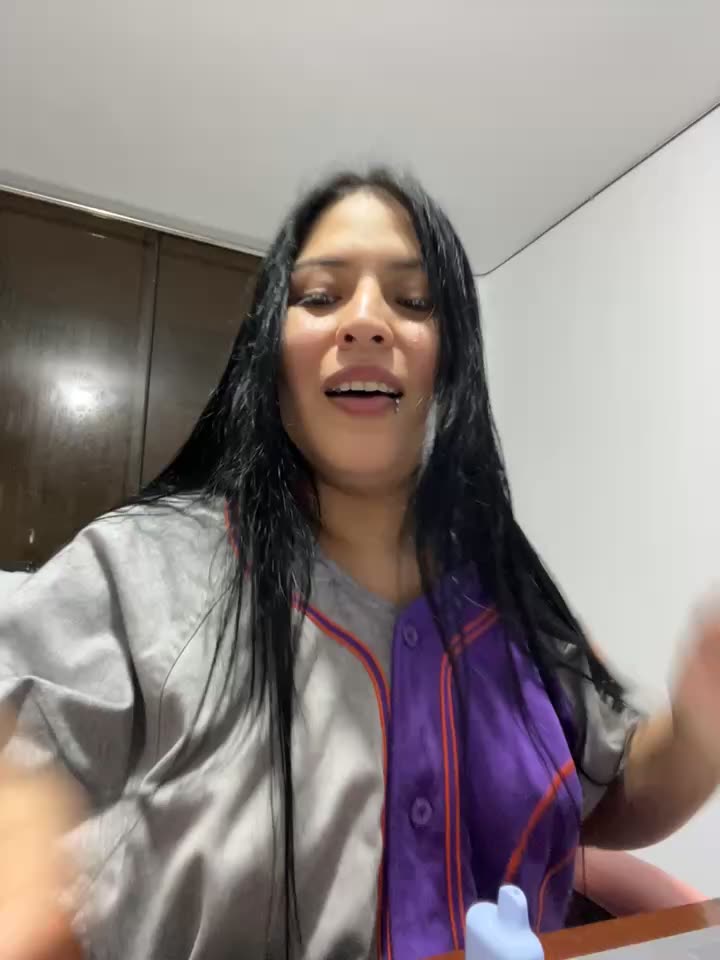 [22 Jul 19:19] Private Show
