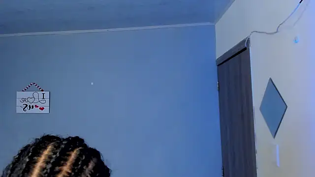 [25 Mar 23:26] Private Show