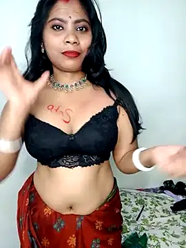 [11 Apr 01:36] Private Show - video van RedQQueen cam-model