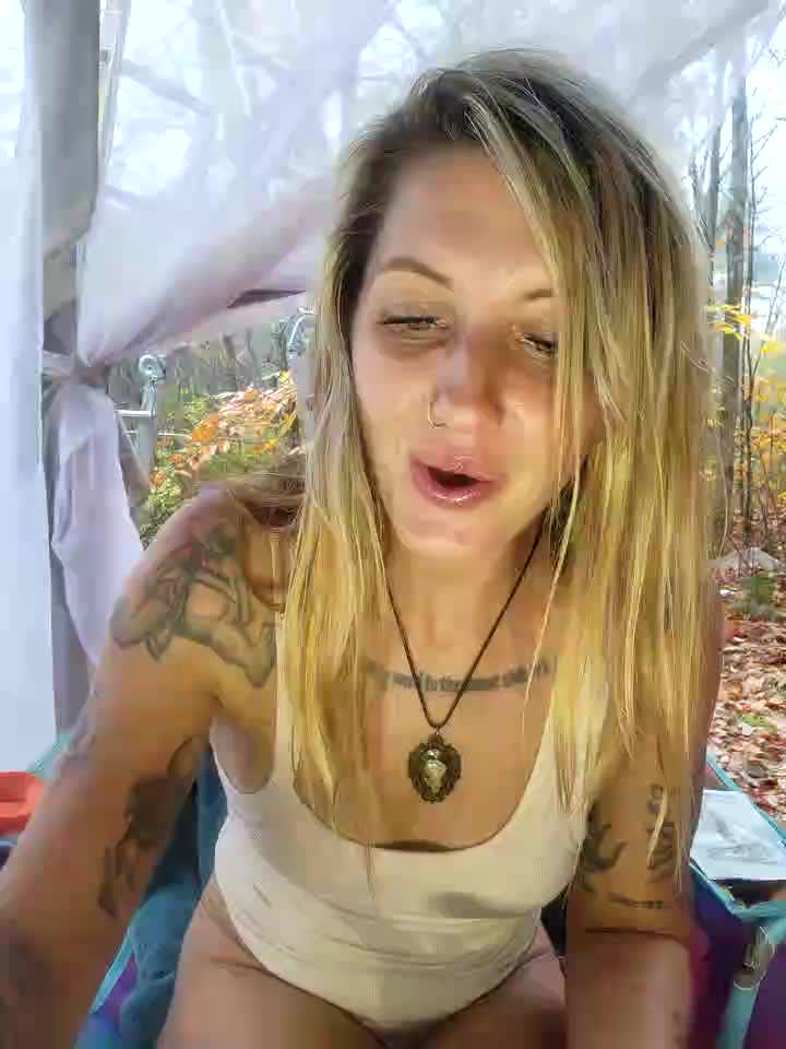 Beautiful outdoor POV squirt