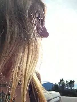 Stella squirts w/ buttplug in busy parking lot