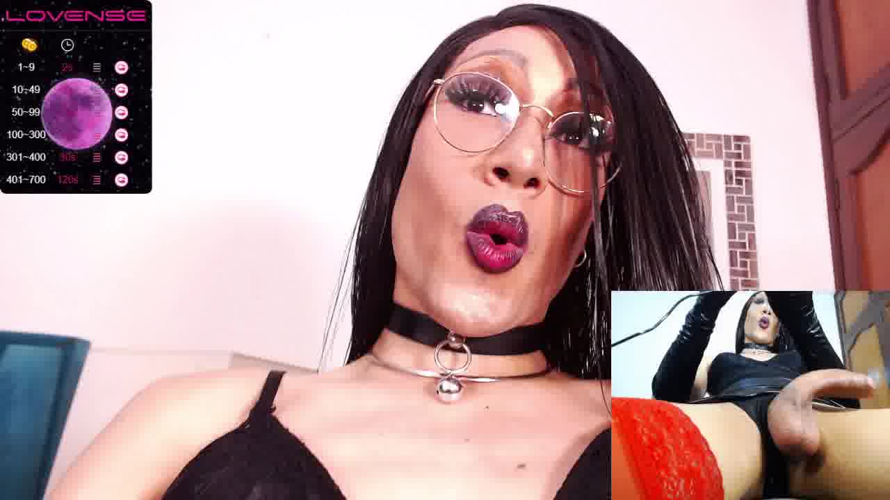 POV Show!!! - video di Lia_Jones77 modella di cam