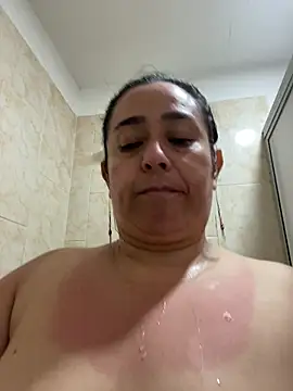 Playing with my body in the shower - agathaxxx-69 캠 모델의 동영상