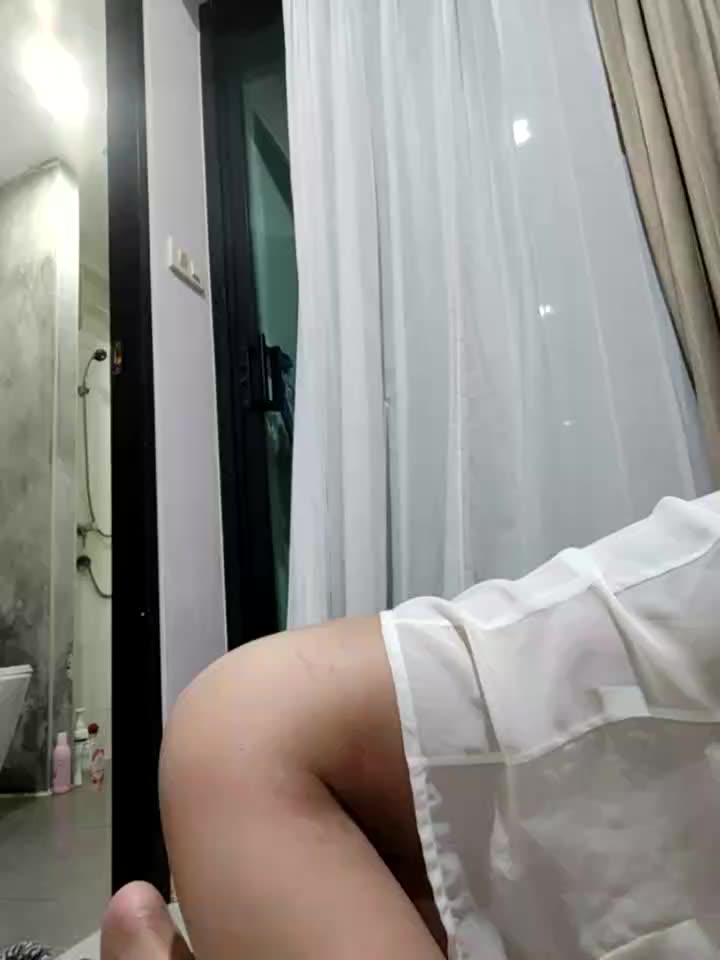 [10 Jan 02:52] Private Show - video by Little_suzy5 cam model