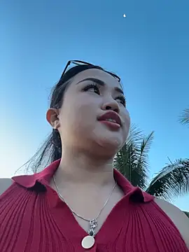 Hot fuck black dildo cum & squirt - video oleh model kamera Bella_nasty69
