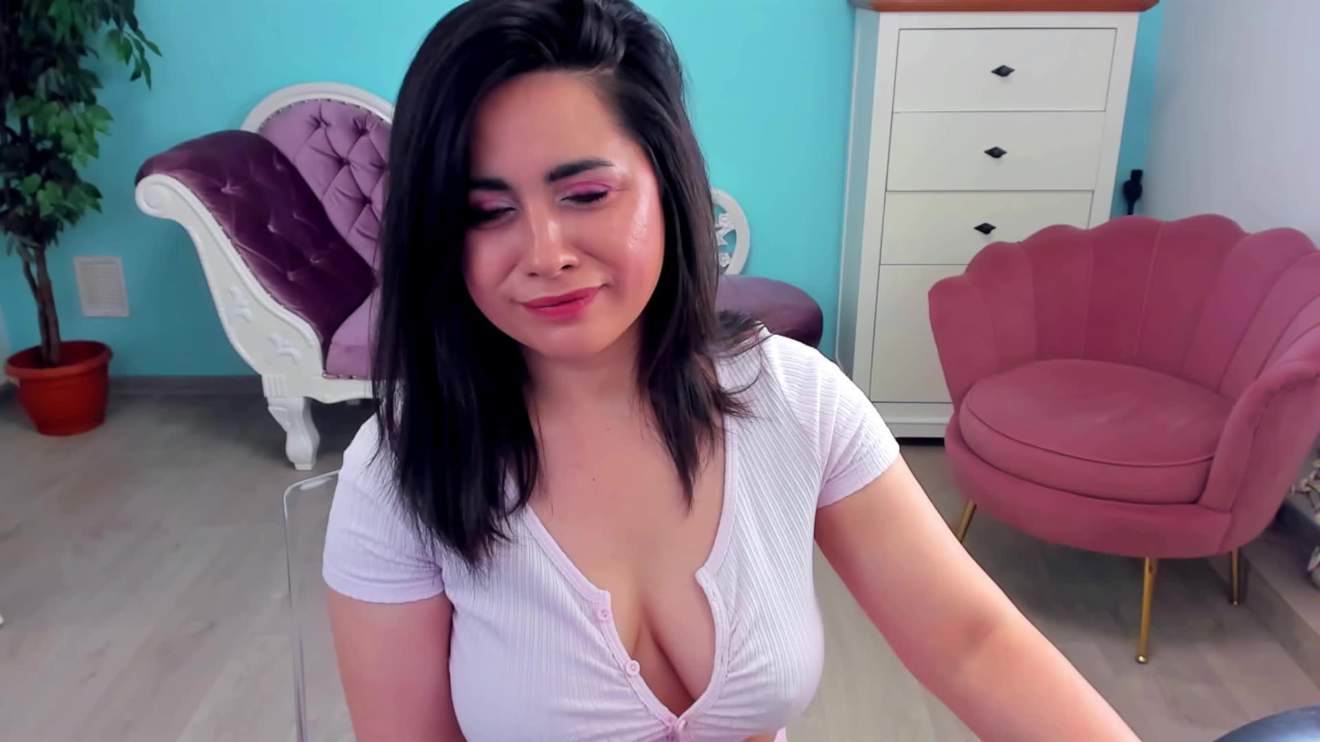 #fingeringass#domiinass#anal.... :hot: - video od modelky/modela EmaBrownie